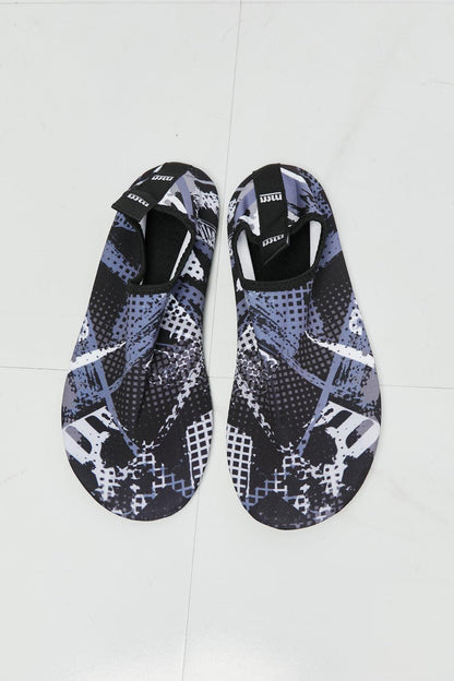 MMshoes On the Shore Water Shoes in Black Pattern - SteelBlue