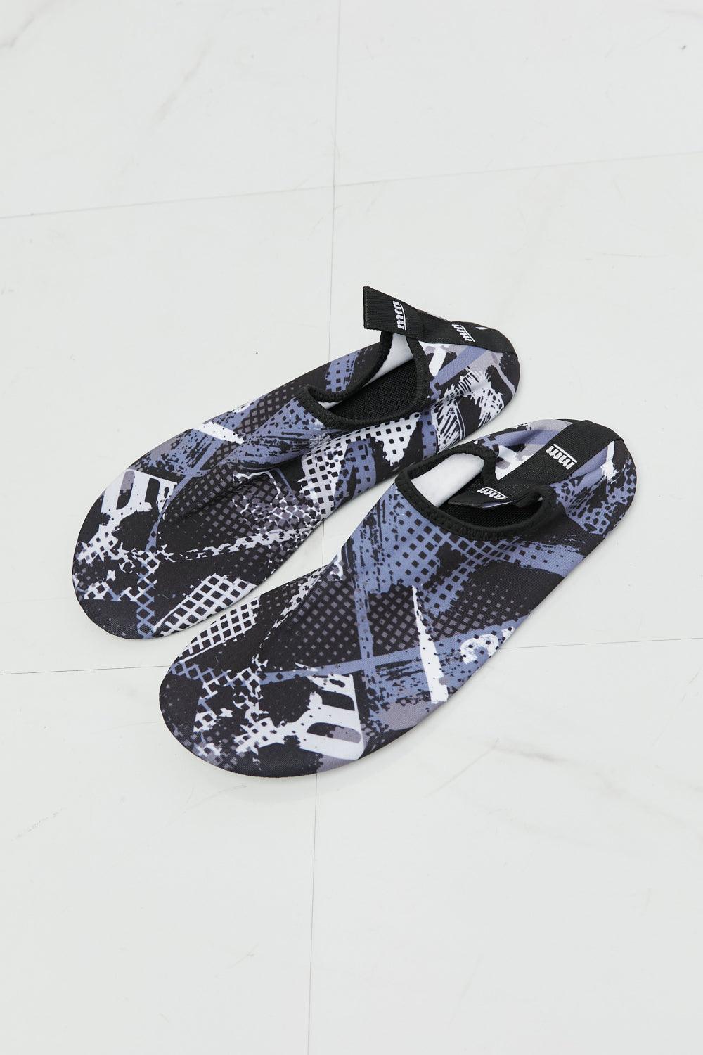 MMshoes On the Shore Water Shoes in Black Pattern - SteelBlue